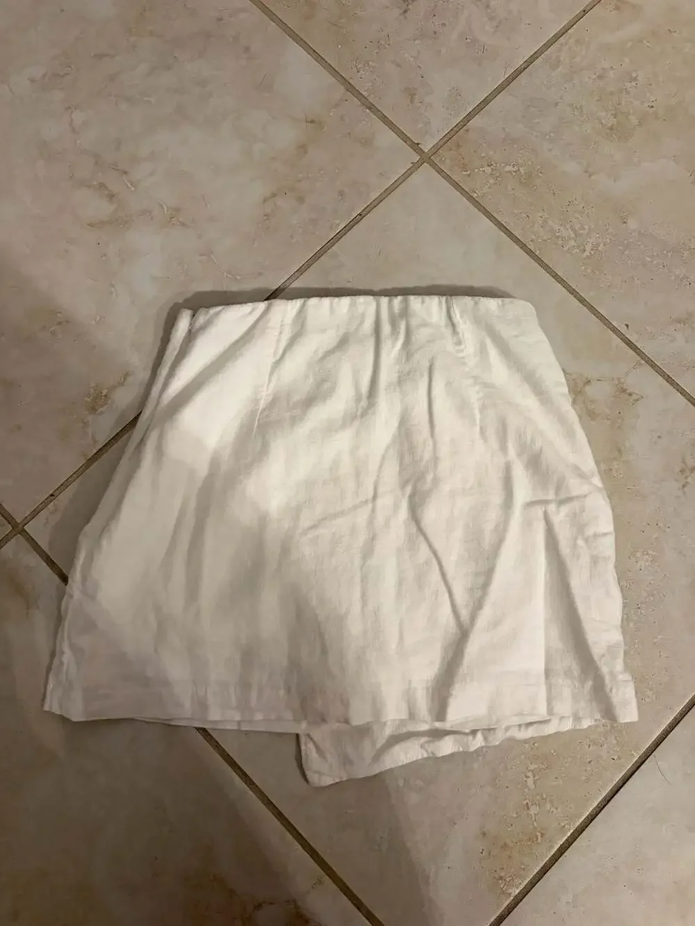 Abercrombie & Fitch White Linen Blend Wrap Skort